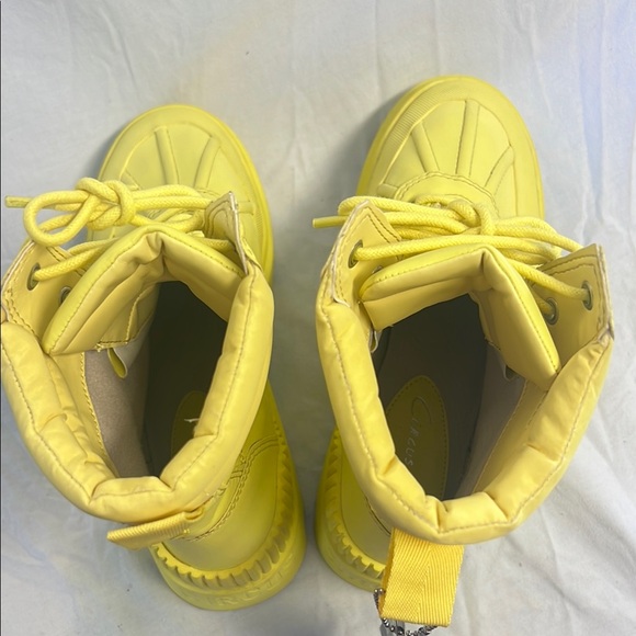 Circus NY by Sam Edelman Women's
Bright Yellow Lace-Up waterproof Boots - Picture 8 of 10